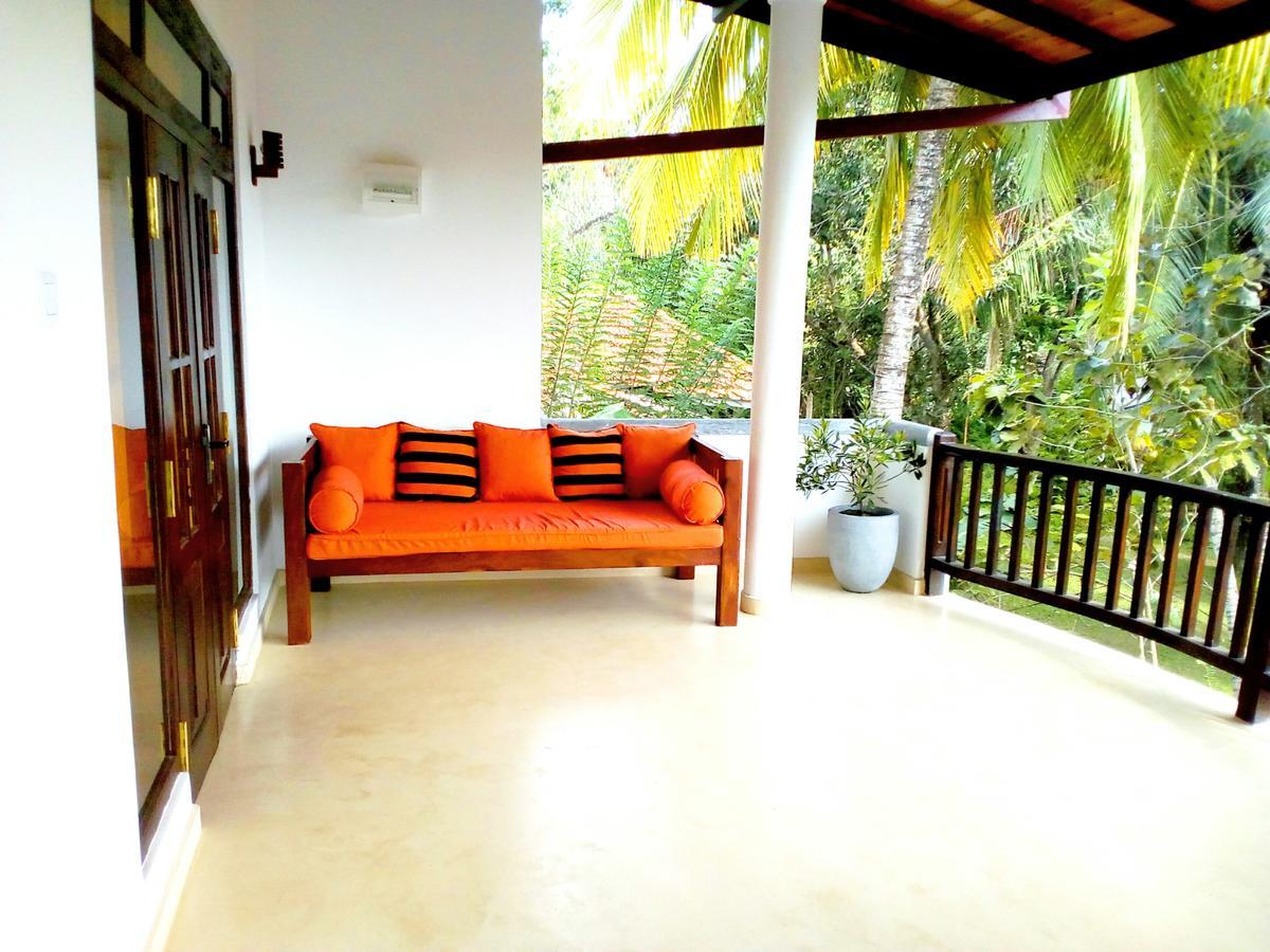Sleepy Head Guesthouse Унаватуна Экстерьер фото